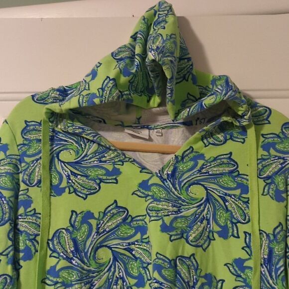 CROWN & Ivy Beach Hoodie pullover top shirt long sleeve cover up summer fall - Picture 2 of 9